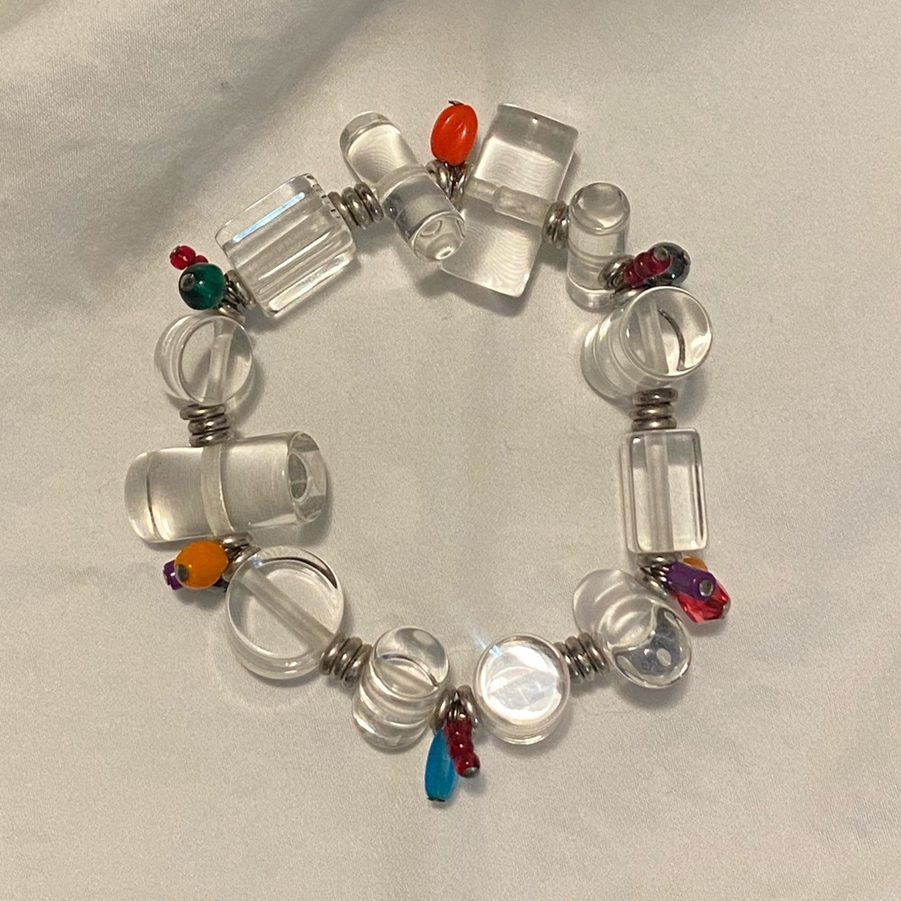 Clear Lucite Bracelet, one size.